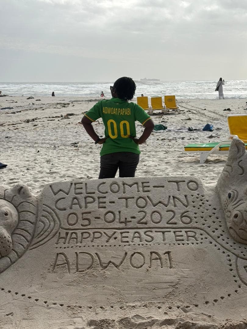 TravelTreks client at Cape Town beach